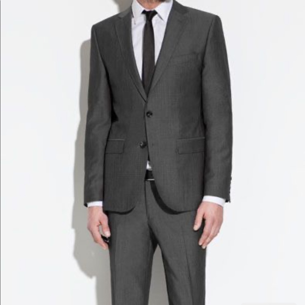 Zara basic man charcoal suit